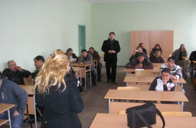 Научиха гражданите от  Столипиново как да пестят пари