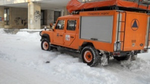 Спасители от Гражданска защита помогнаха на болно дете