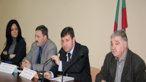 Проверяват селски кмет хвърлял бомби в язовир