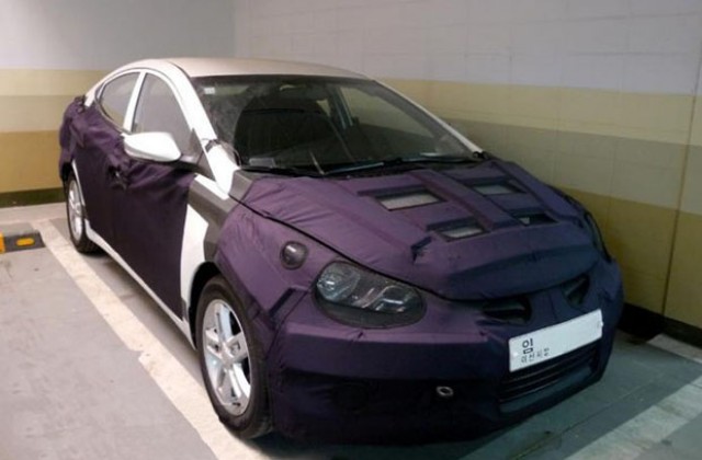 Папараци снимаха новия Hyundai Elantra