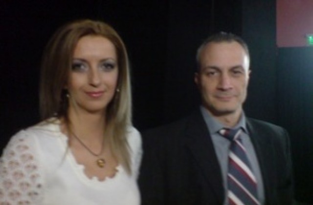 Театър „Hand” отвори врати