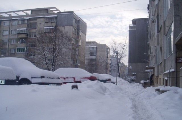 Съставиха 12 акта за непочистени тротоари