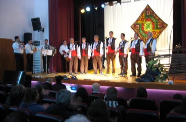 Странджански песни разлюляха Царево