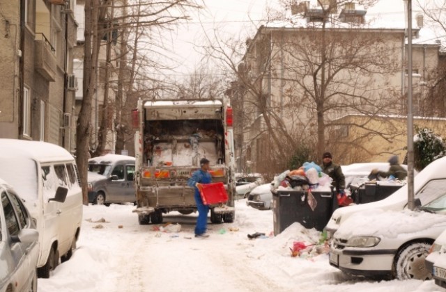 В училищата всичко е наред, уверяват от общинския  кризисен щаб