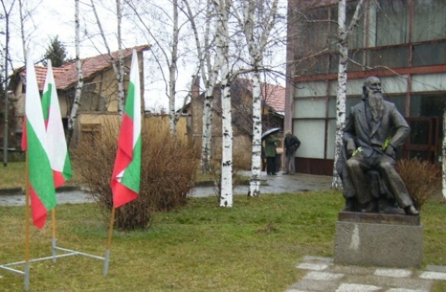 Откриват паметника на Майстора в село Шишковци