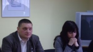 Китайски поспаланко плува из блатото КалимокБръшлен