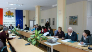 Средствата за компенсации за непълно работно време стигнаха само за