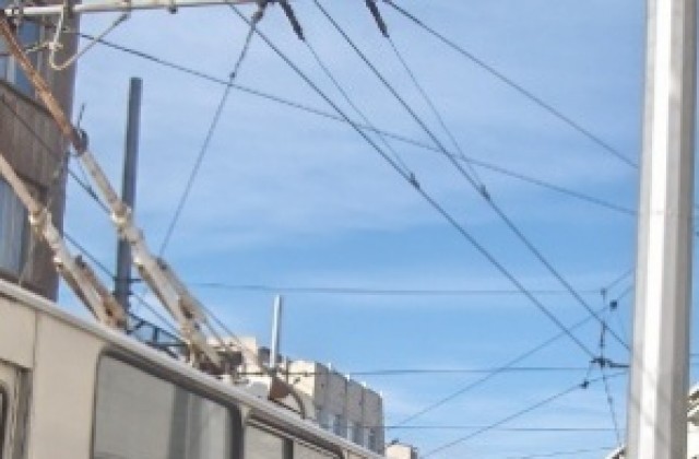 Авария спря тролеите към Дружба за около половин час