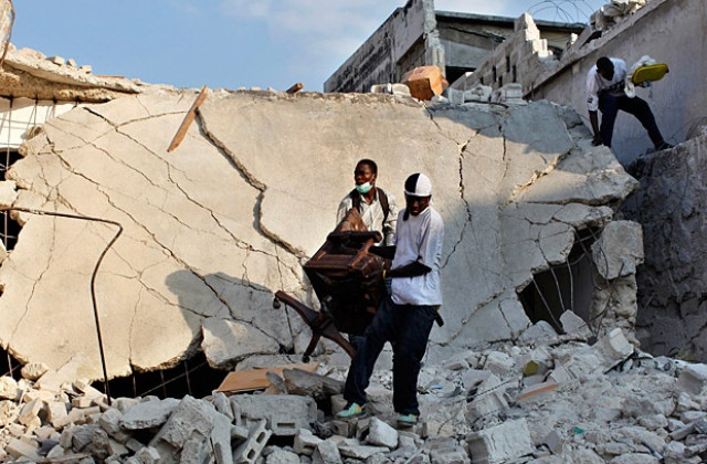 Мъж оцеля след месец под отломките след земетресението в Хаити