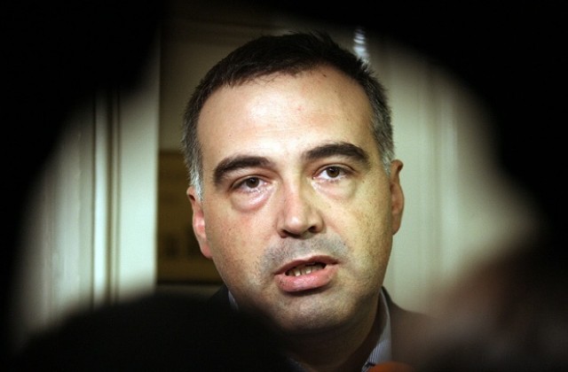 БСП иска Фандъкова да заведе искове за отмяна на замени, внесени от хора от ГЕРБ