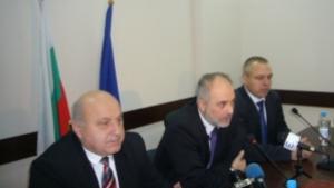 Без съкращения в Ремотекс призова социалният министър