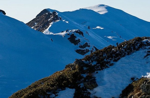 Екотуристи щурмуват най-високия връх в Беласица