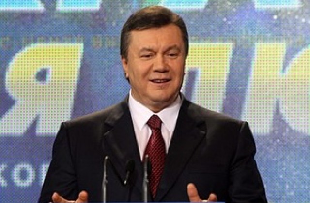 Янукович: Въпросът за влизане на Украйна в НАТО не стои на дневен ред