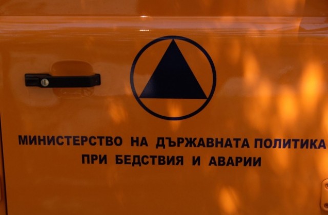С 2000 чувала с пясък подсилват дигите по Тунджа