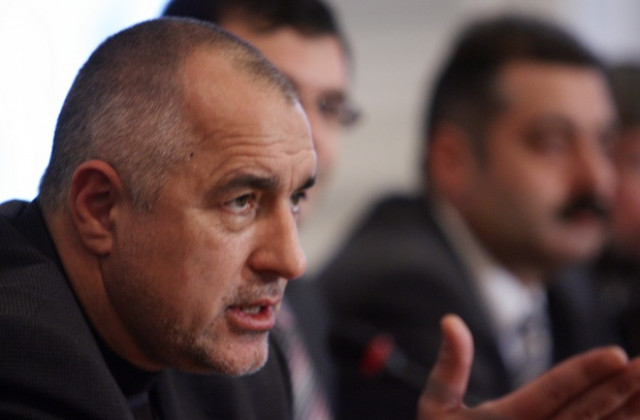 Борисов сменя ръководството на агенцията за бежанците, шефът се притеснява от арест