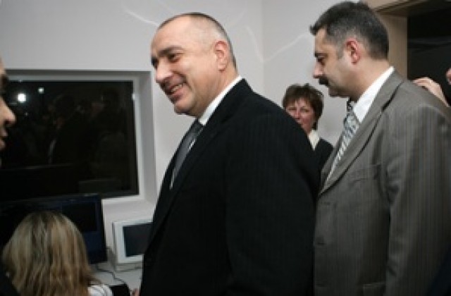 Борисов и Нанев откриха обновено Отделение към УМБАЛ „Царица Йоанна-ИСУЛ