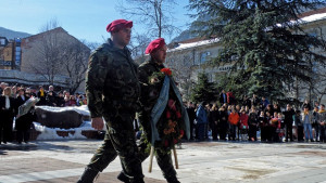 Почетохме Апостола