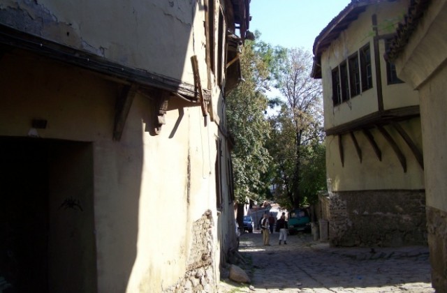 Рухна къща в стария град в Пловдив