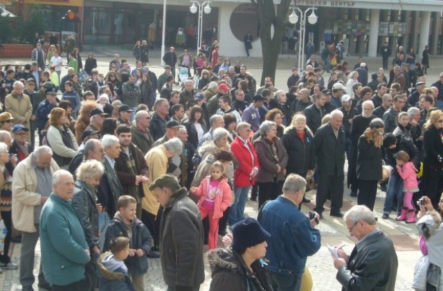 Над 1000 старозагорци се включиха в протестното шествие за чист въздух и спиране на обгазяванията