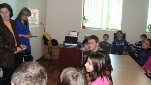 Часове по родолюбие в пернишките училища