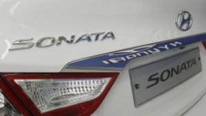 Hyundai изтегля седан Sonata в САЩ и Южна Корея