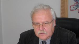 Представителят на общината ще се въздържи относно смяната на шефа