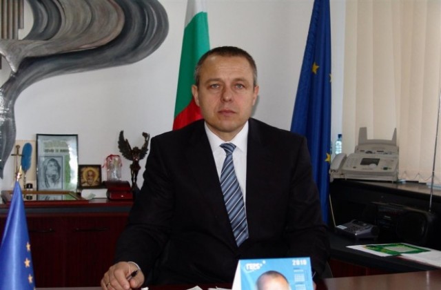 Местни работници в изграждането на АМ Тракия