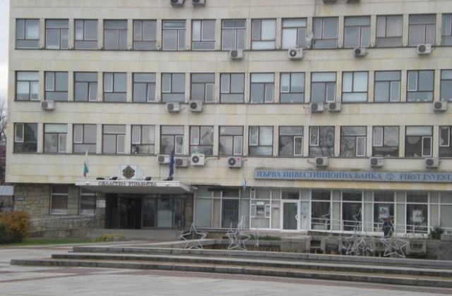 Областният управител върна решението за дряновската болница