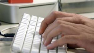 Направиха първа крачка за регистрация на домейна на България на