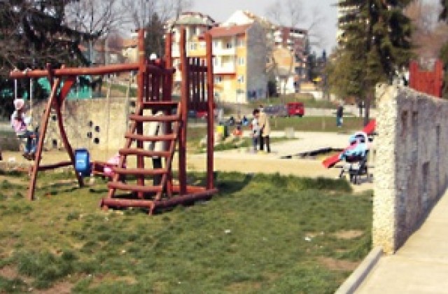 Добрич не се класира в кампания за изграждане на детска площадка