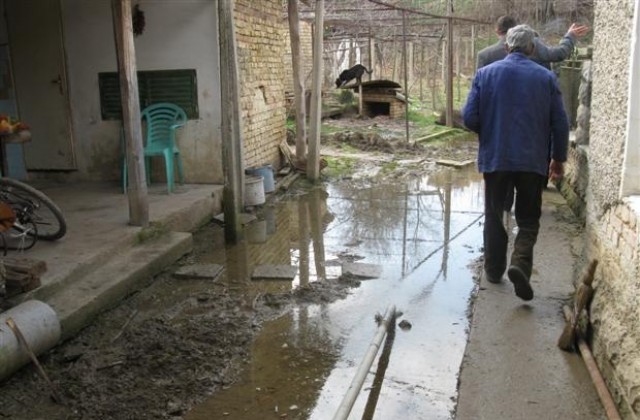 Започват строителни дейности за отвеждане  подпочвени води в Салманово