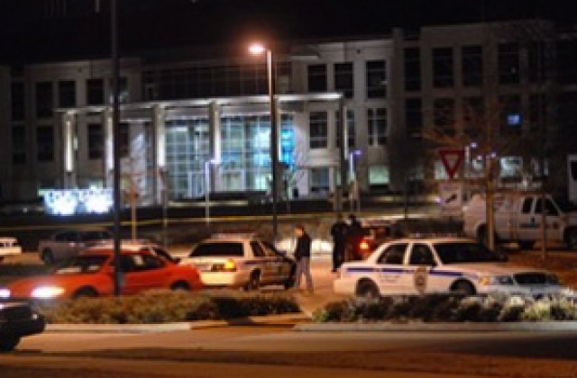 Мъж застреля учителка пред училище в щата Вашингтон