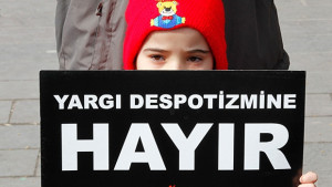 Разцеплението в Турция се задълбочава