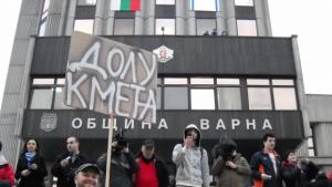 Разгневени шофьори поискаха оставката на кмета