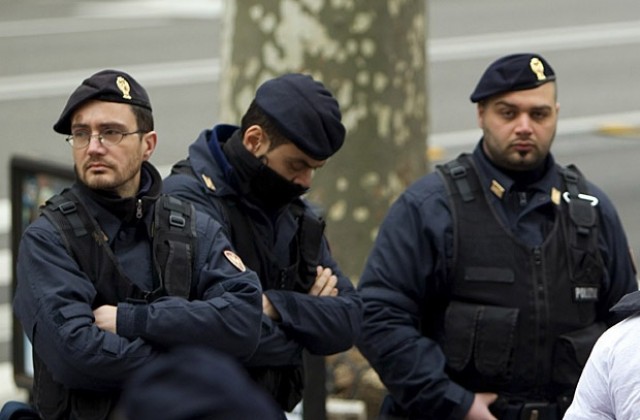 Арестували българи в Италия, опитали да внесат наркотици