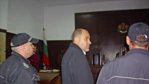 72 часа арест за Хаджиев и Ганев