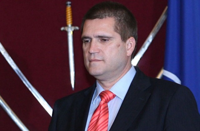 Обвиниха бившия военен министър Николай Цонев