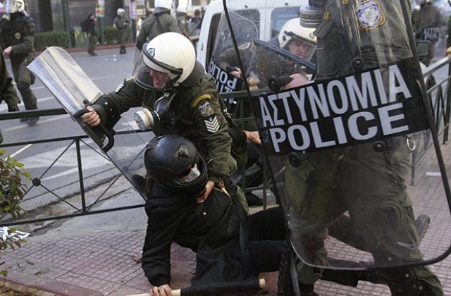 Стачка блокира транспорта на Гърция