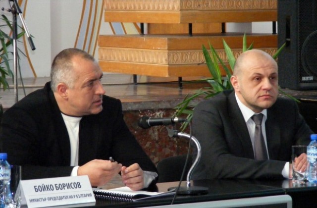 Кметът на Габрово е избраникът на Борисов за еврофондовете