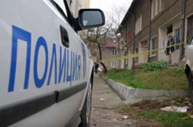 Столични полицаи задържаха трима наркодилъри