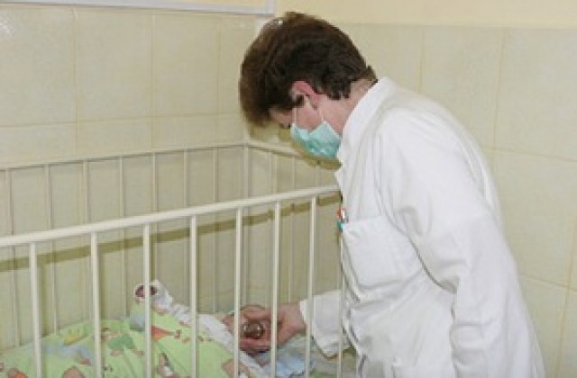 7-месечно бебе почина от морбили