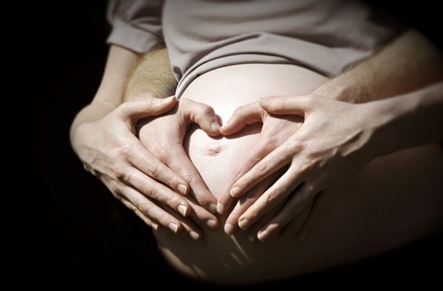 За разрешаване на майчинството назаем се обявиха фондация „Искам бебе и „Атака