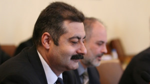 Увеличават с 2 здравната вноска от 1 април