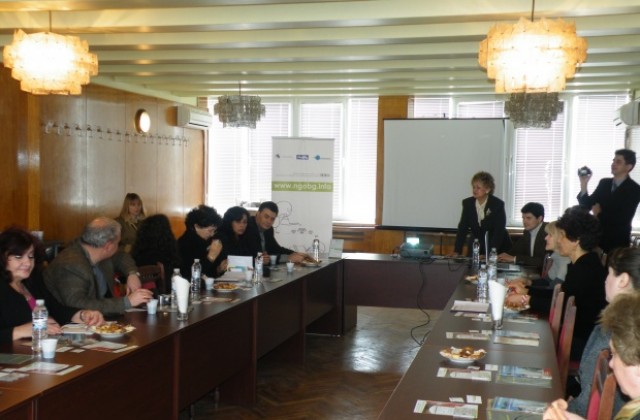 Портал на българските НПО представиха днес