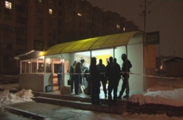 Задържаха трима въоръжени мъже при опит за грабеж на златарско ателие