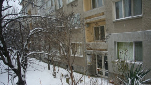 Намалена видимост на проход Шипка сняг в Стара Загора