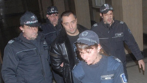 Майката на Очите болна Отлагат делото