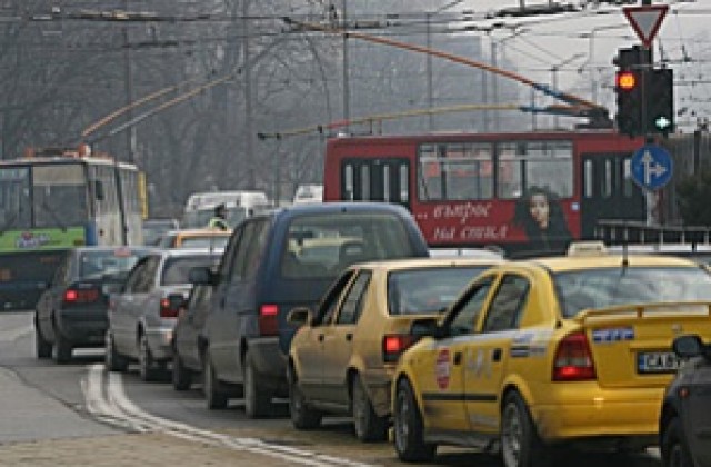 41 автомобила са били репатрирани от ул. „Христо Ботев