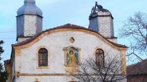 150годишен храм се руши в село Милковица жителите се мъчат