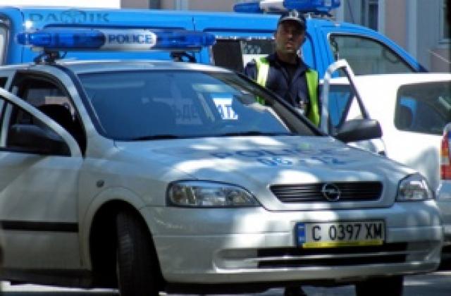 Разглобиха автомобил оставен за продажба